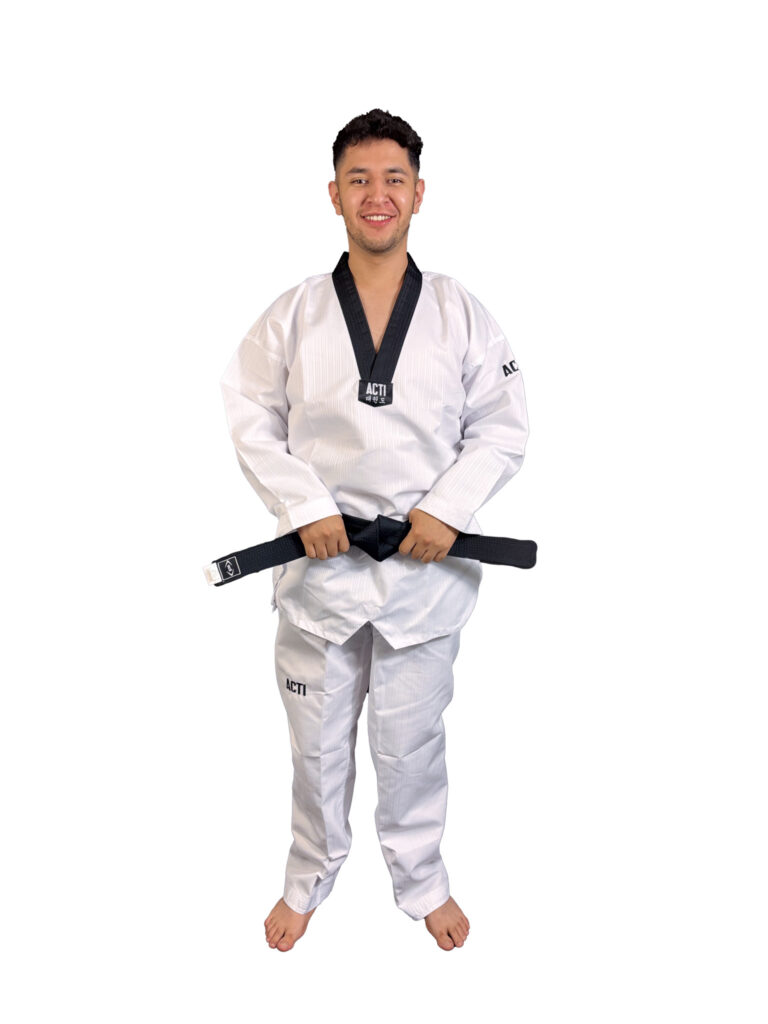 DOBOK DYNAMIC II CUELLO NEGRO