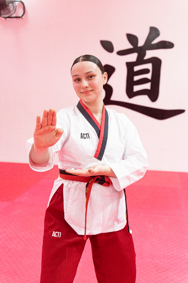 DOBOK ACTI POOMSAE JUNIOR FEMENIL