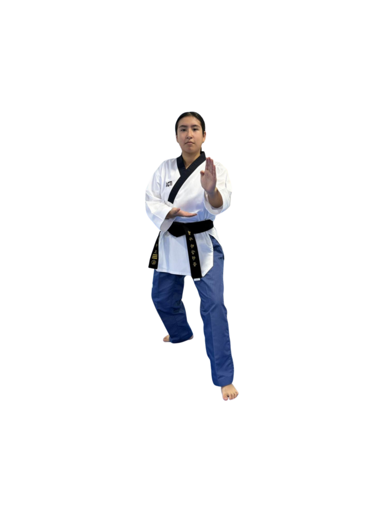 DOBOK ACTI POOMSAE ADULTO FEMENIL